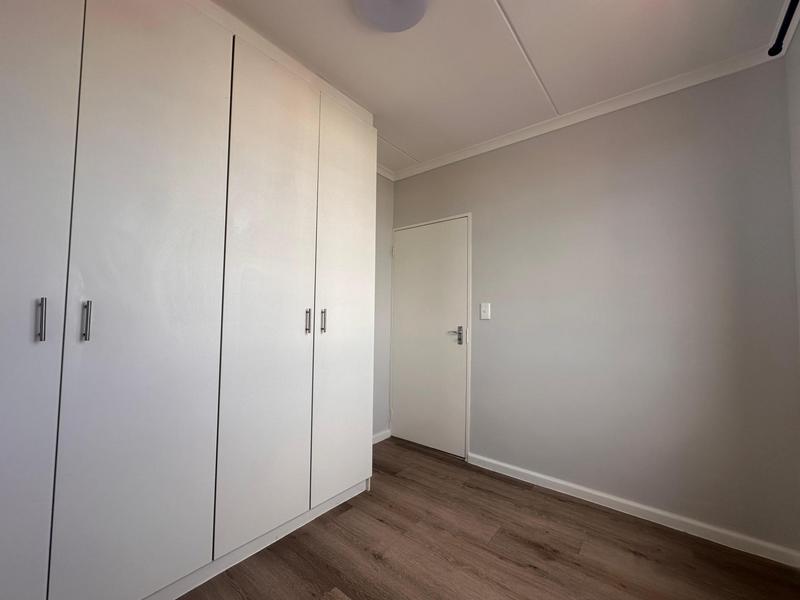 To Let 2 Bedroom Property for Rent in Burgundy Estate Western Cape
